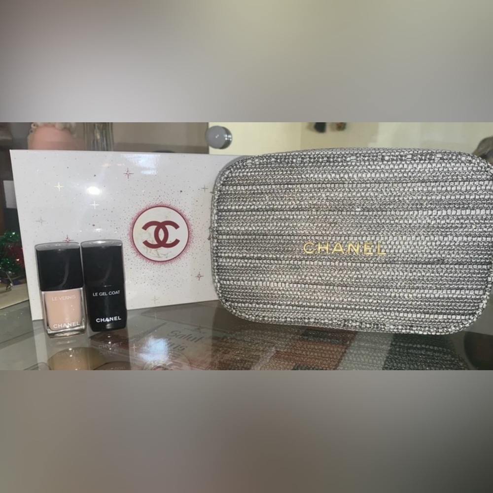 Chanel 2 Piece Polished Manicure Gift Set